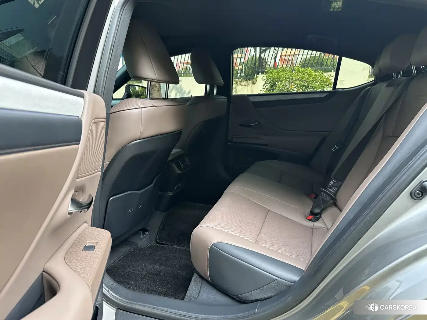 Lexus ES id 4680478 из Китая 12