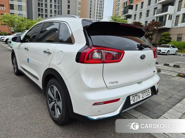 Kia Niro id 4304940 из Кореи 17