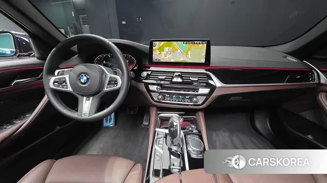 BMW 5 Series (G30) id 3518113 из Кореи 17