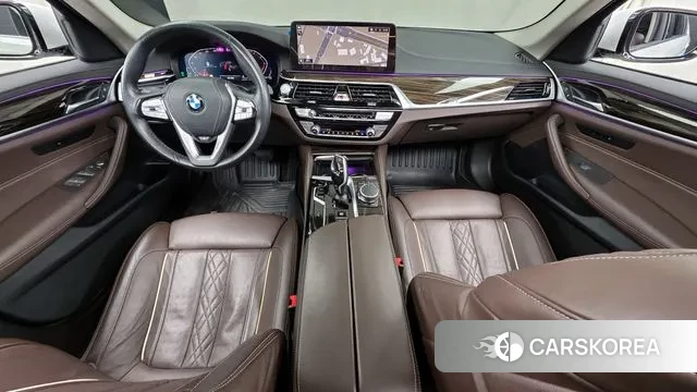 BMW 5 Series (G30) id 3615320 из Кореи 17