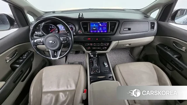 Kia All New Carnival id 3789799 из Кореи 17