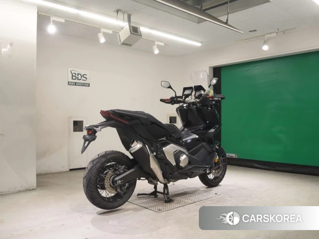 Проданный Honda X-ADV 750 2021 из Японии, фото 5
