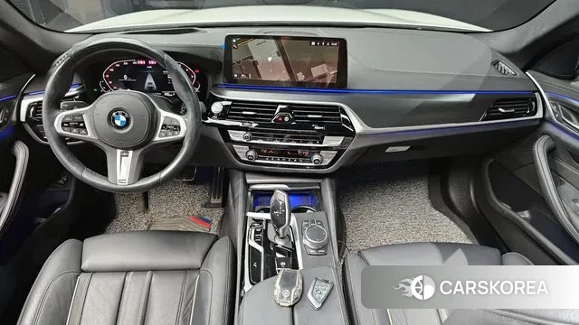 BMW 5 Series (G30) id 3043152 из Кореи 17