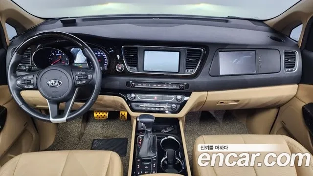 Kia The New Carnival id 2865280 из Кореи 17