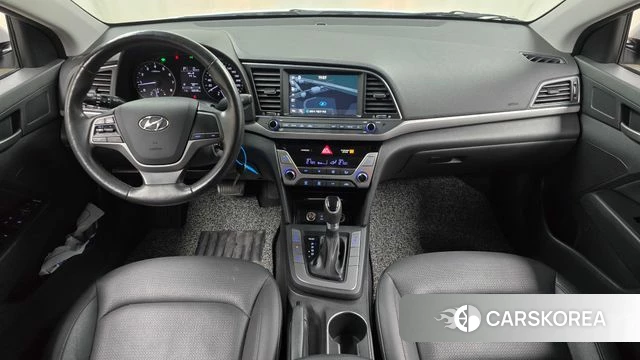 Hyundai Avante AD id 3845998 из Кореи 17