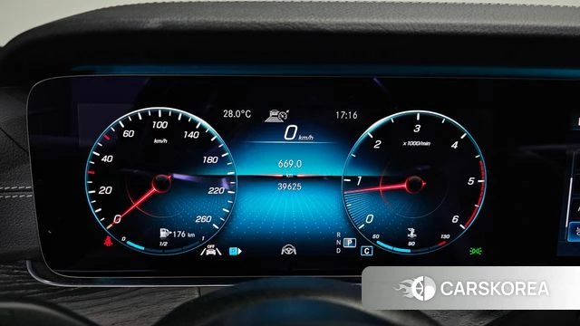 Mercedes-Benz E-Class W213 id 4702715 из Кореи 31