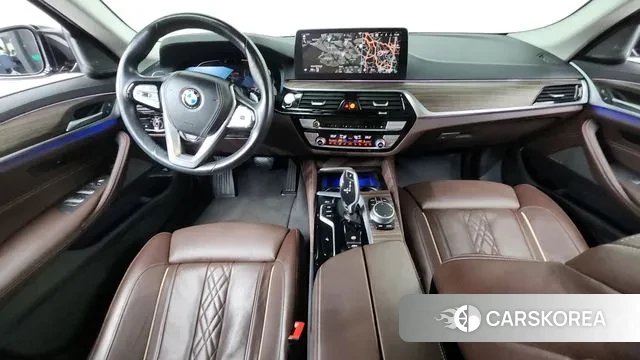 BMW 5 Series (G30) id 3407117 из Кореи 17