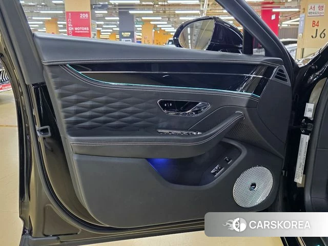 Bentley Flying Spur 3rd Generation id 3843800 из Кореи 17