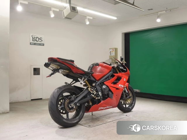 Triumph DAYTONA 675 2011 из Японии, фото 4