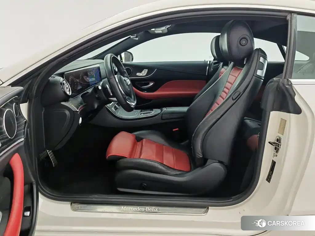 Mercedes-Benz E-Class id 4628321 из Китая 21