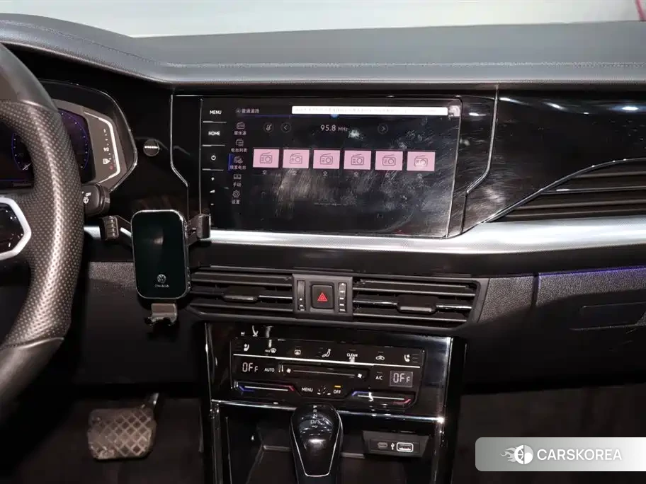 Volkswagen Passat id 4515402 из Китая 17