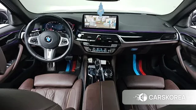 BMW 5 Series (G30) id 3059362 из Кореи 17