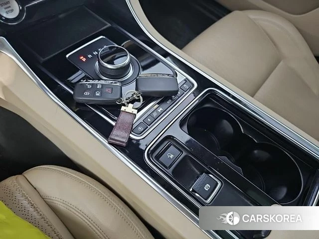 Jaguar XF (X260) id 4849945 из Кореи 17