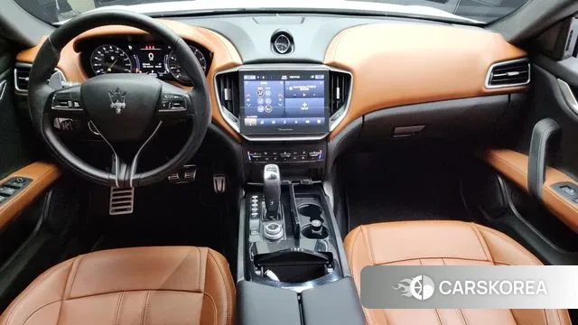 Maserati Ghibli id 3665041 из Кореи 17