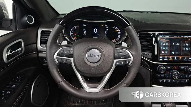 Jeep Grand Cherokee id 3844661 из Кореи 17