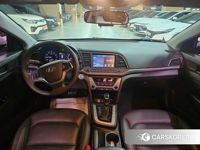 Hyundai Avante AD id 3889423 из Кореи 17