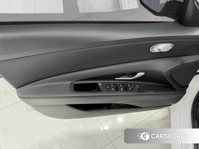 Hyundai Elantra id 4257704 из Китая 19