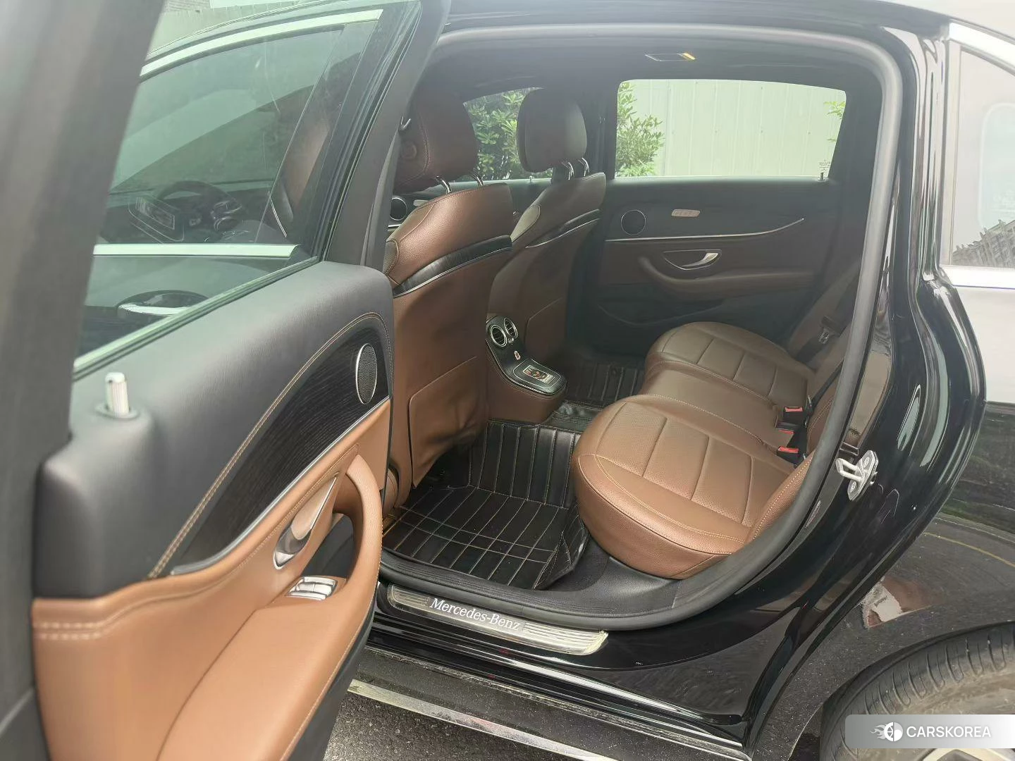 Mercedes-Benz E-class id 4420467 из Китая 9