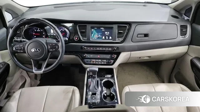 Kia The New Carnival id 2995120 из Кореи 17