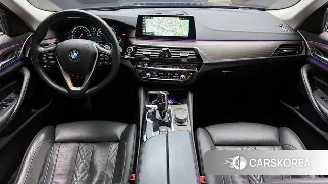 BMW 5 Series (G30) id 3235943 из Кореи 17