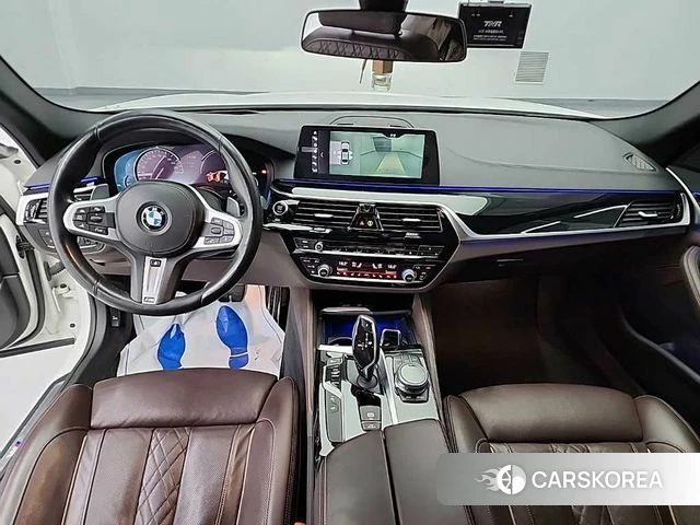 BMW 5 Series (G30) id 3886398 из Кореи 16