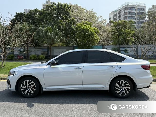 Volkswagen Lavida id 4359391 из Китая 11