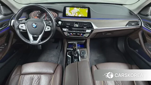 BMW 5 Series (G30) id 3540869 из Кореи 17