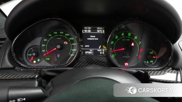 Maserati GranTurismo id 3905923 из Кореи 17