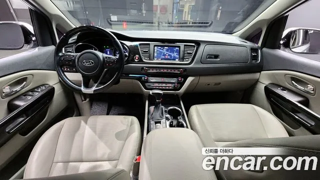 Kia The New Carnival id 2412089 из Кореи 17