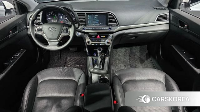 Hyundai Avante AD id 3829285 из Кореи 17