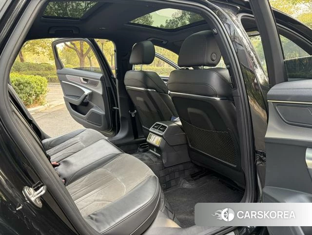 Audi A6L id 4272639 из Китая 10