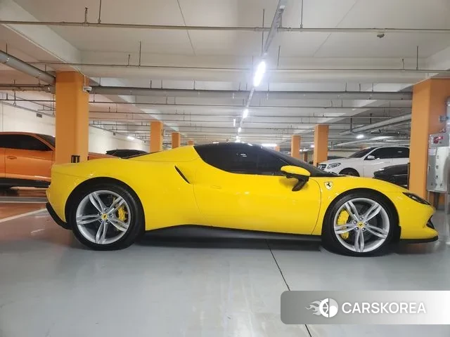 Ferrari 296 GTS id 3315245 из Кореи 11