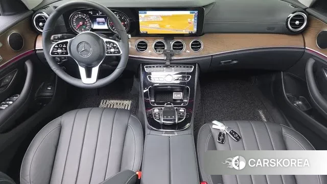 Mercedes-Benz E-Class W213 id 3692415 из Кореи 17