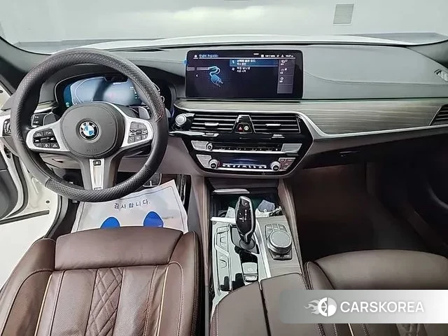 BMW 5 Series (G30) id 3412367 из Кореи 17