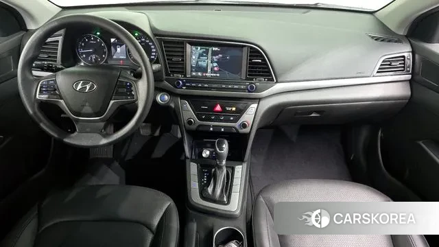 Hyundai Avante AD id 3336635 из Кореи 17