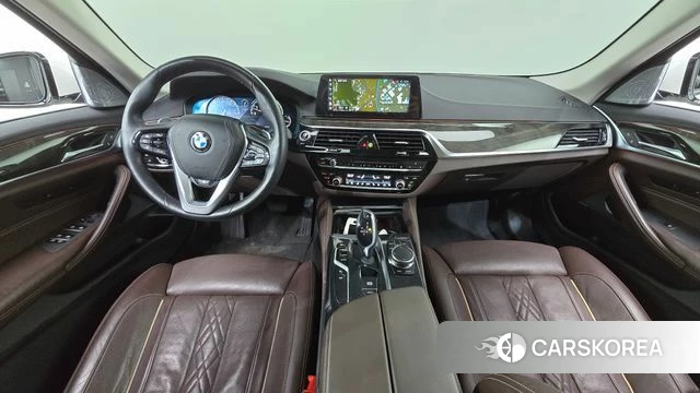 BMW 5 Series (G30) id 3917199 из Кореи 17