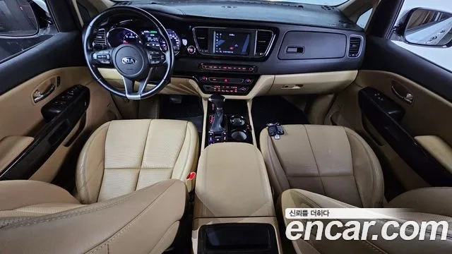 Kia The New Carnival id 2881393 из Кореи 17