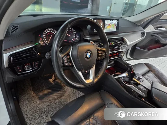 BMW 5 Series (G30) id 3761335 из Кореи 17