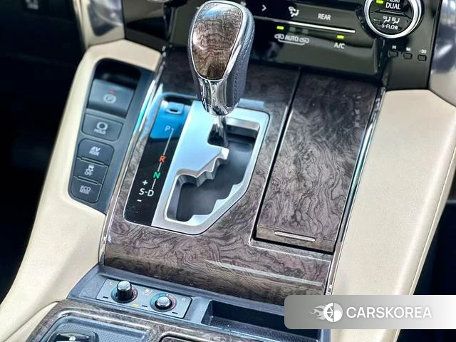 Toyota Elfa id 4240092 из Китая 11