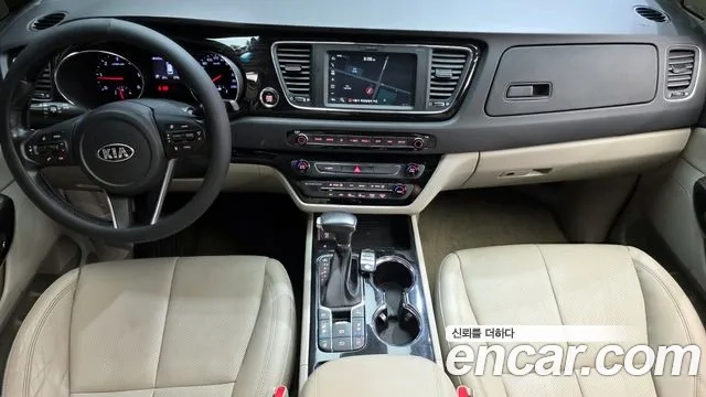 Kia The New Carnival id 2913068 из Кореи 17