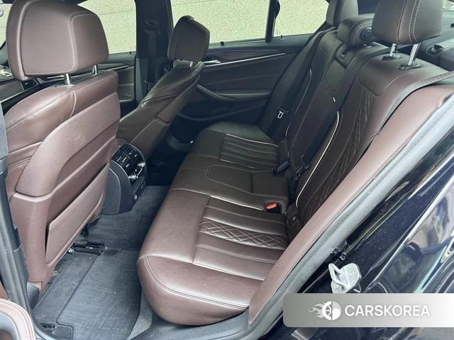 BMW 5 Series (G30) id 4384238 из Кореи 13