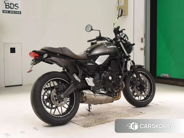 Kawasaki Z650RS id 4341508 из Японии 8