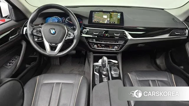 BMW 5 Series (G30) id 3375185 из Кореи 17