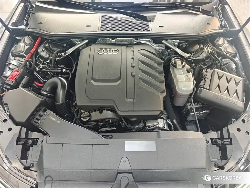 Audi A6L id 4644469 из Китая 13