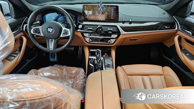 BMW 5 Series (G30) id 4580418 из Кореи 17