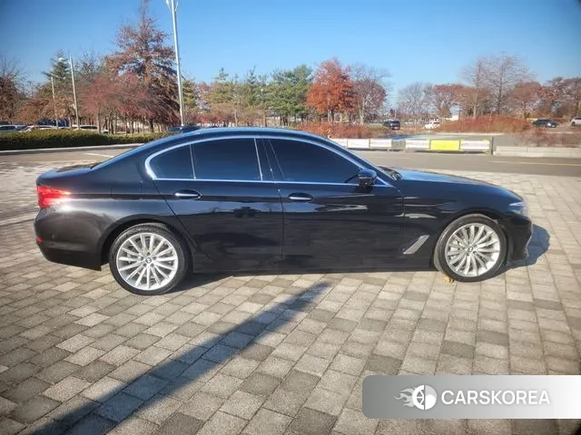 BMW 5 Series (G30) id 3469773 из Кореи 17