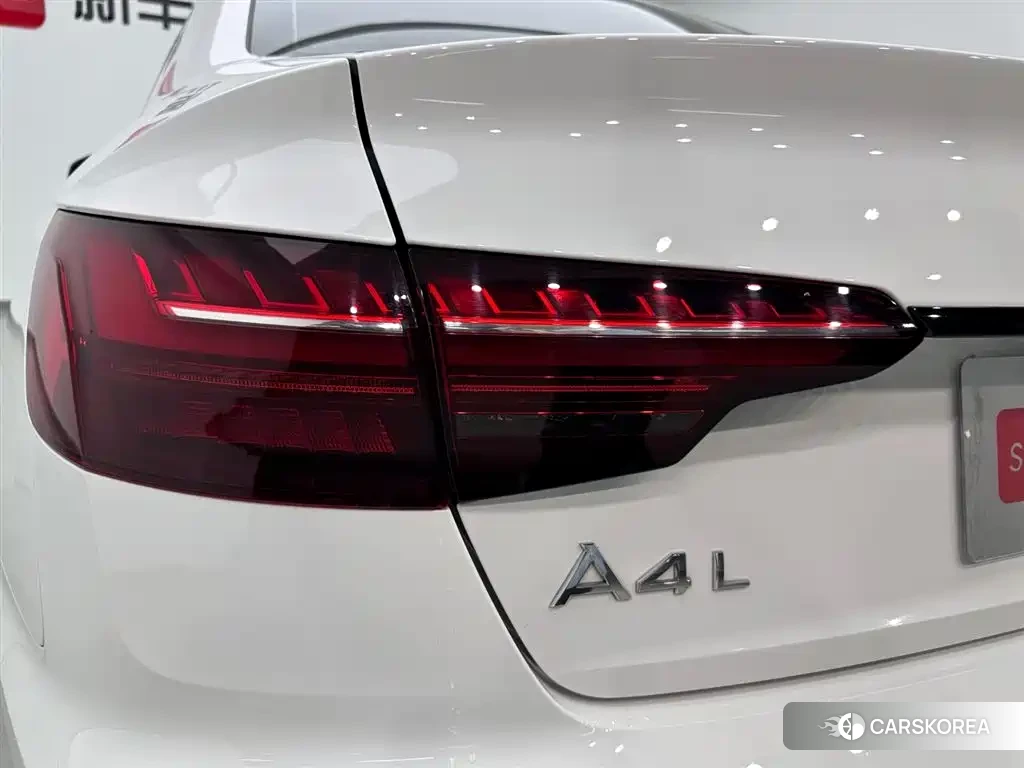 Audi A4L id 4600645 из Китая 28