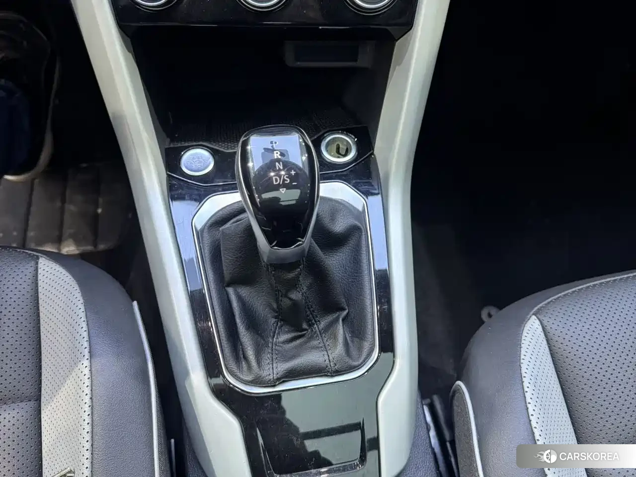 Volkswagen T-ROC exploring Songs id 4545732 из Китая 14