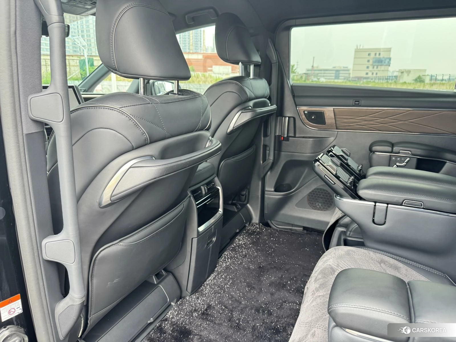 Toyota Elfa id 4468101 из Китая 23