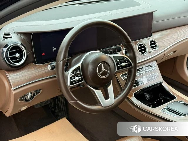 Mercedes-Benz E-class id 4217512 из Китая 19